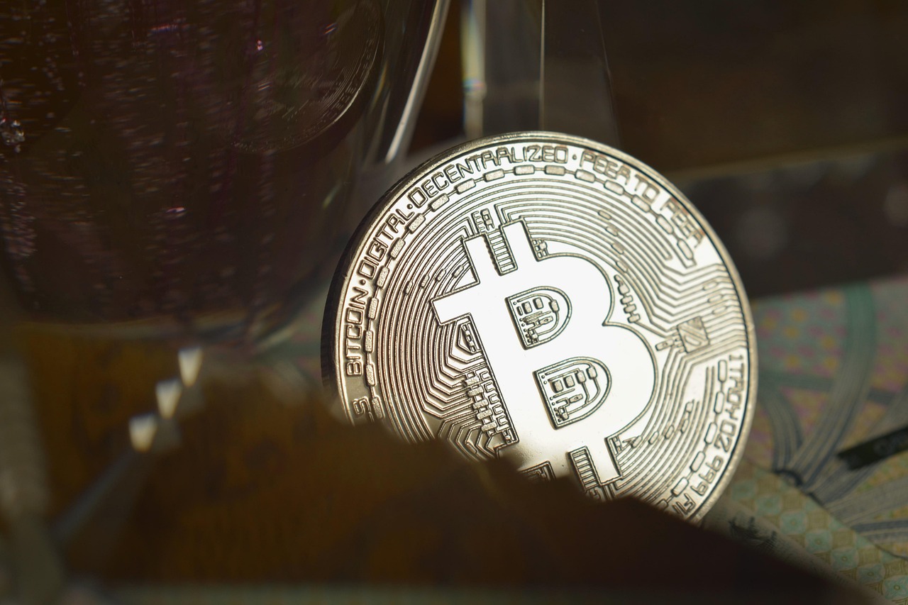 FxPro分析师Alex Kuptsikevich：数据显示XRP、SOL、ADA展现出技术面强势讯号