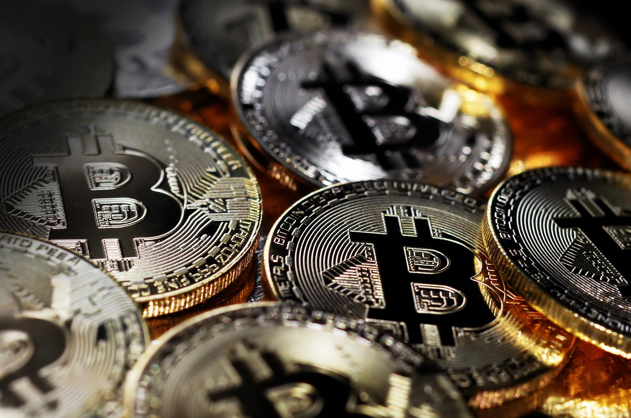 以太坊巨鲸投降！6.5万枚ETH做多仓位昨晚已近全数止损